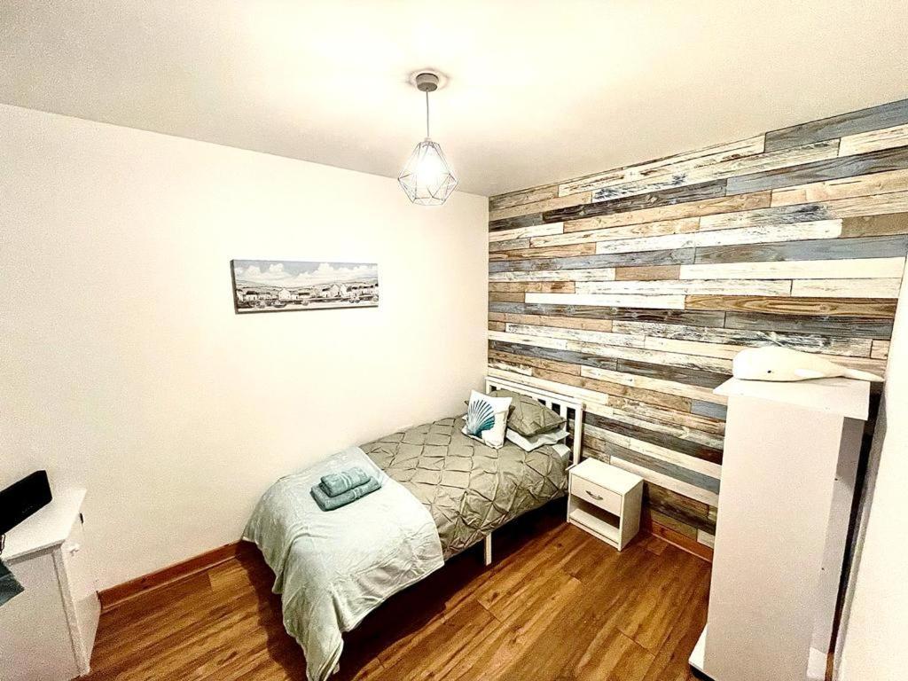 Harbour Loft! Newly Refurbished 3 Bed Flat! Appartement Burry Port Buitenkant foto