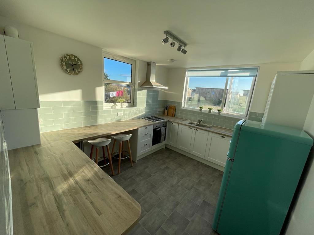 Harbour Loft! Newly Refurbished 3 Bed Flat! Appartement Burry Port Buitenkant foto