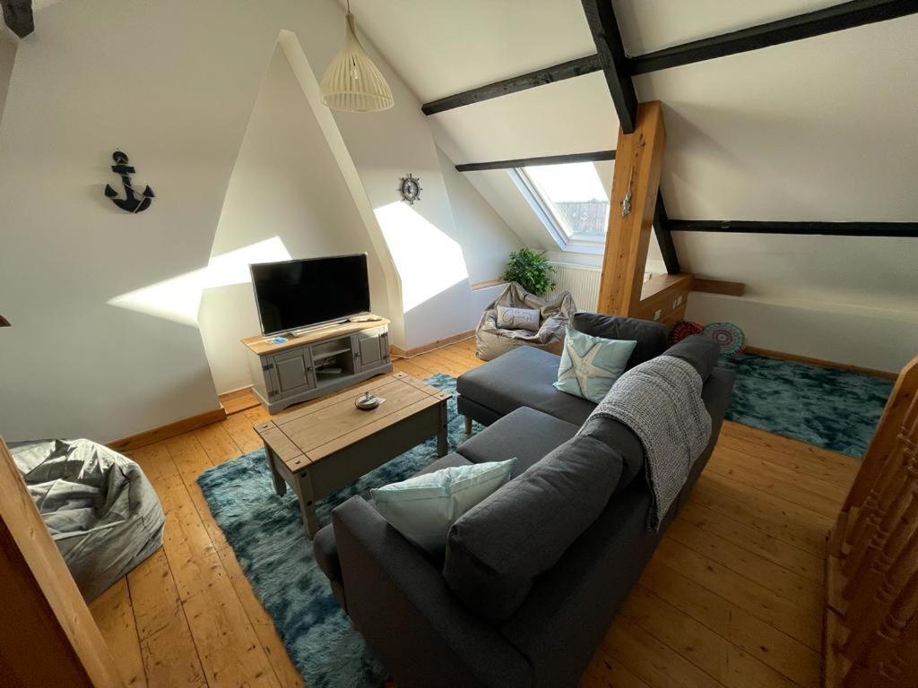 Harbour Loft! Newly Refurbished 3 Bed Flat! Appartement Burry Port Buitenkant foto