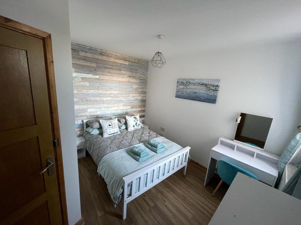 Harbour Loft! Newly Refurbished 3 Bed Flat! Appartement Burry Port Buitenkant foto