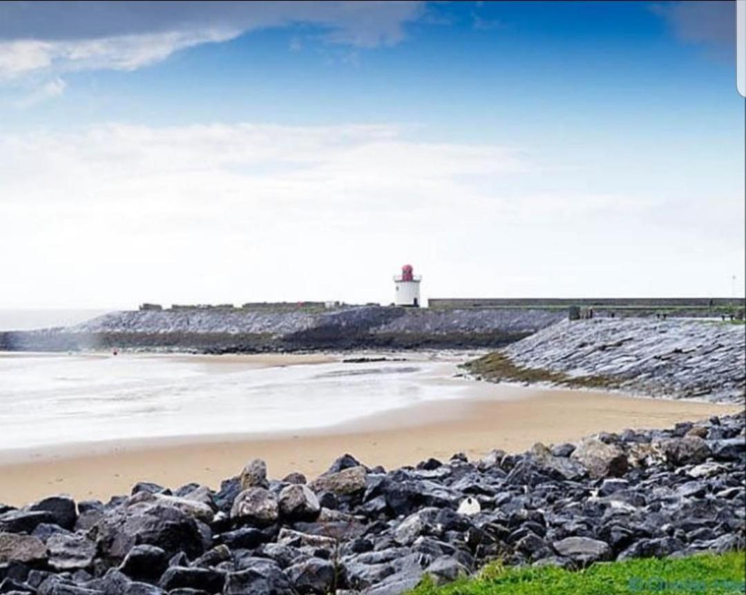 Harbour Loft! Newly Refurbished 3 Bed Flat! Appartement Burry Port Buitenkant foto